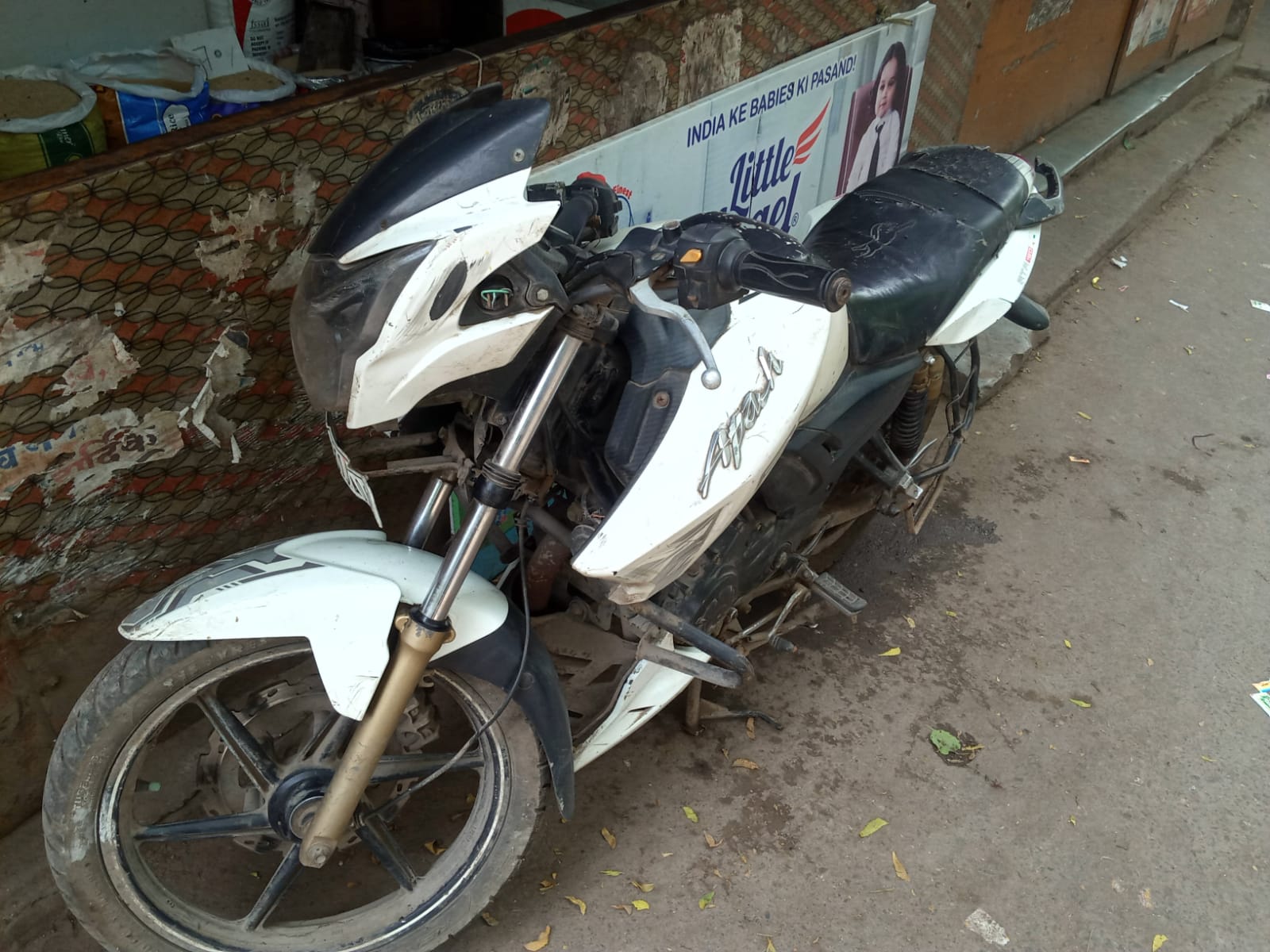 TVS Apache RTR 180