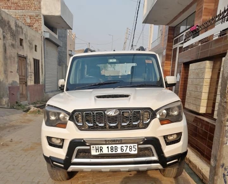 MAHINDRA SCORPIO