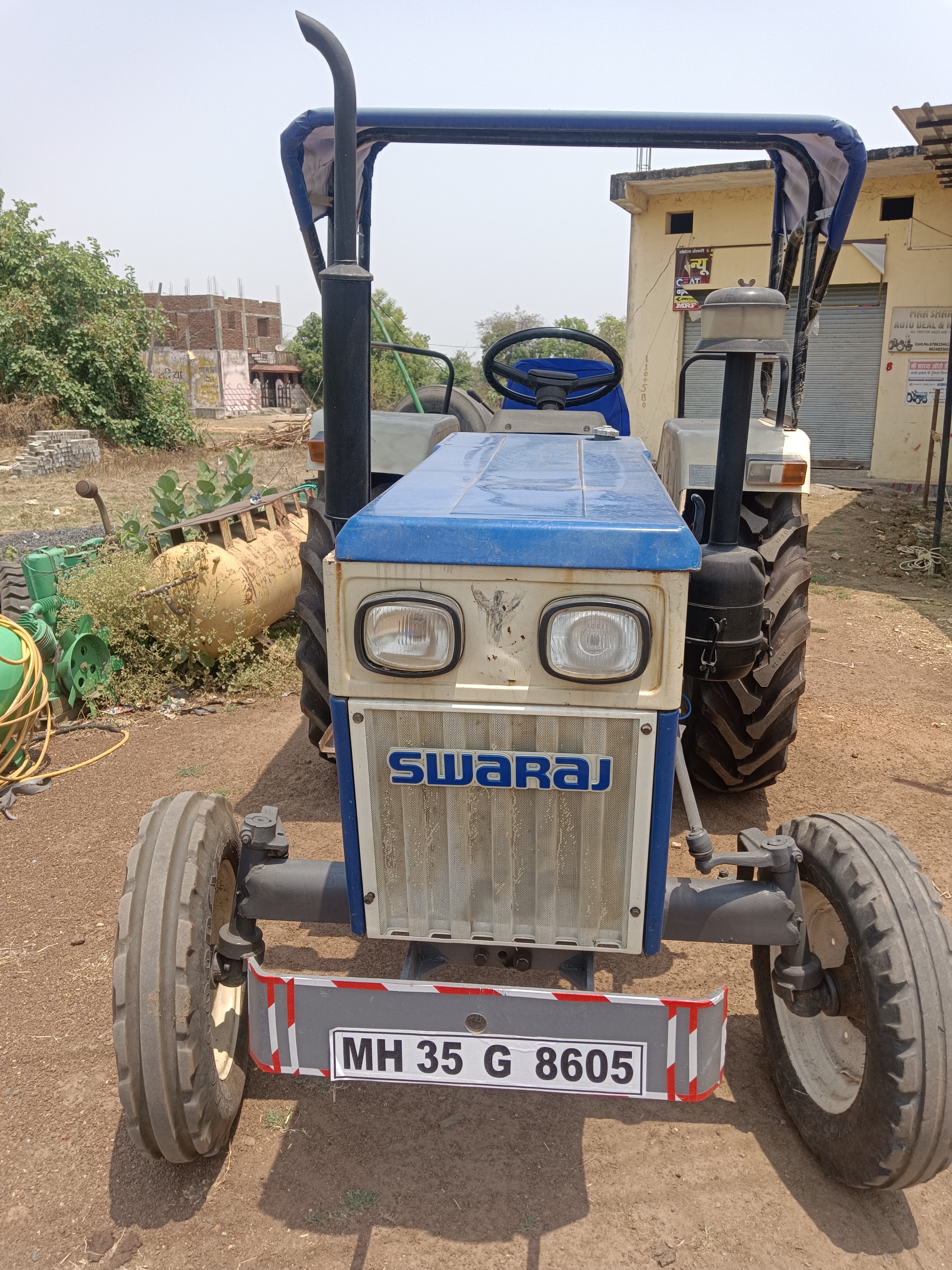 Swaraj 843 Xm