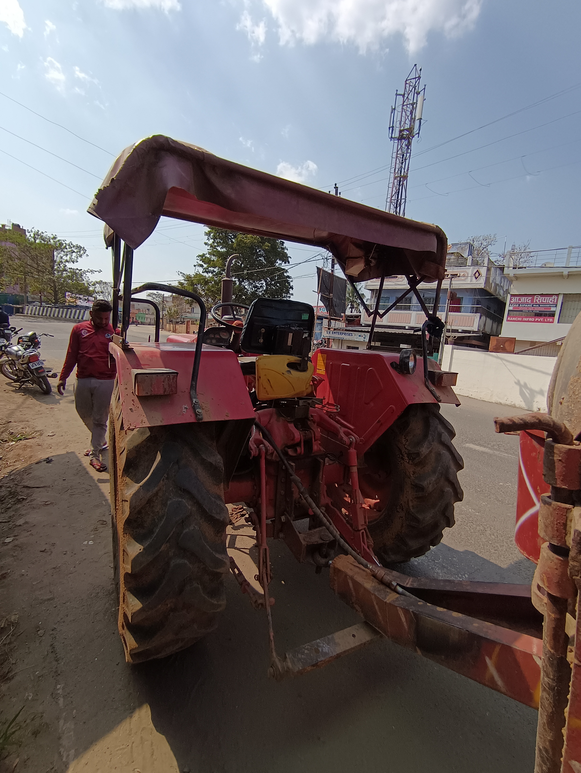 MAHINDRA 275 Di Sp Plus