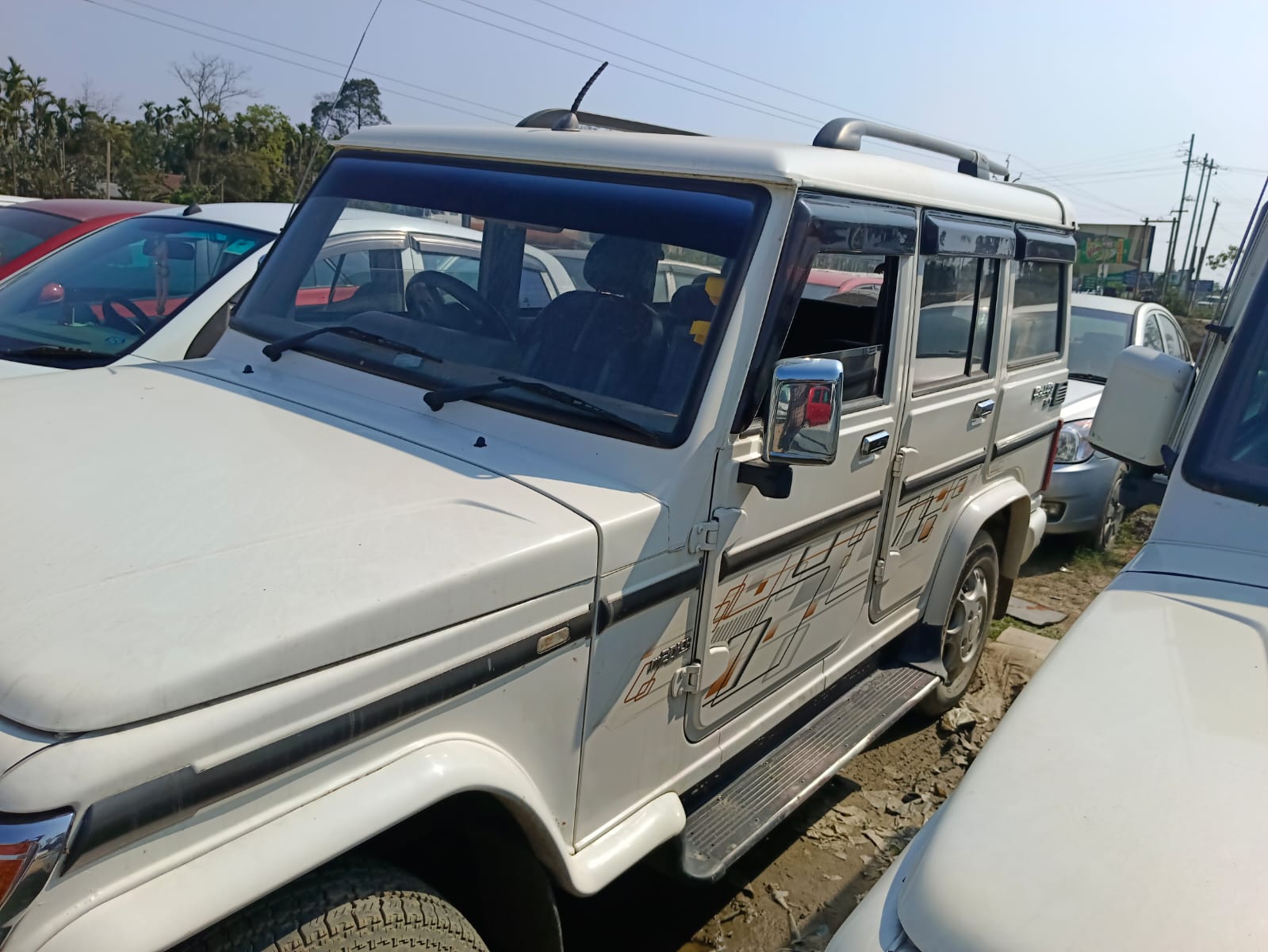 MAHINDRA BOLERO
