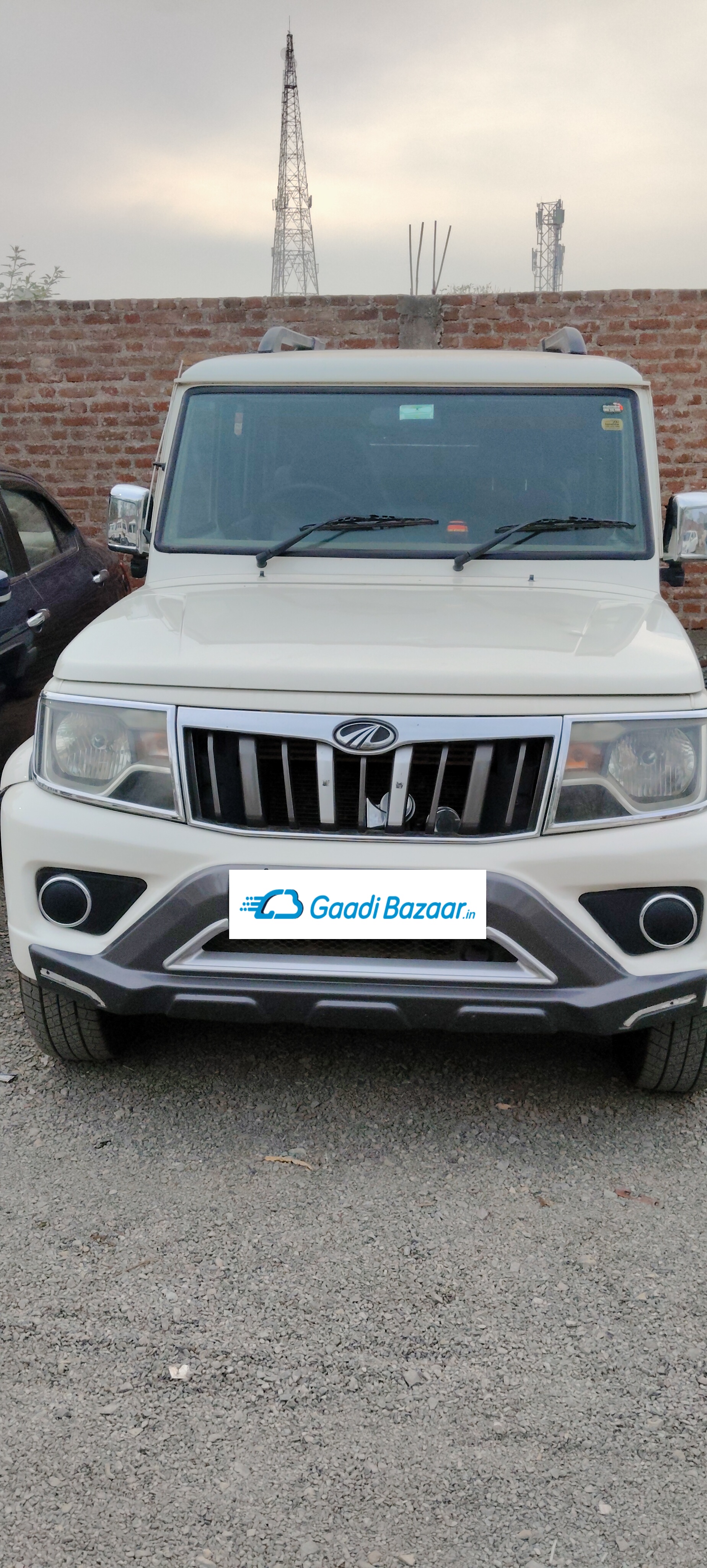 MAHINDRA BOLERO